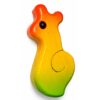 Bouton de meuble enfant en bois en forme d’escargot jaune, vert et orange, vue de côté