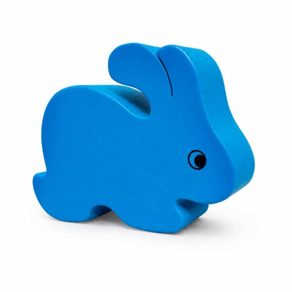 Bouton de meuble enfant en bois en forme de lapin bleu, vue de côté droit