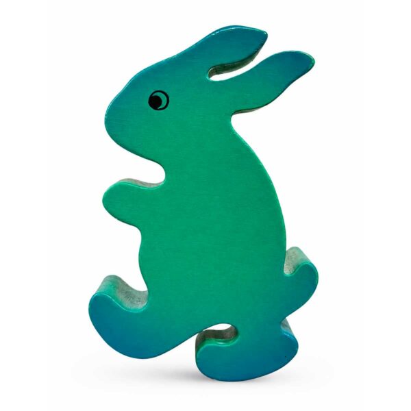 Bouton de meuble enfant en bois en forme de lapin debout vert et bleu orienté vers la gauche
