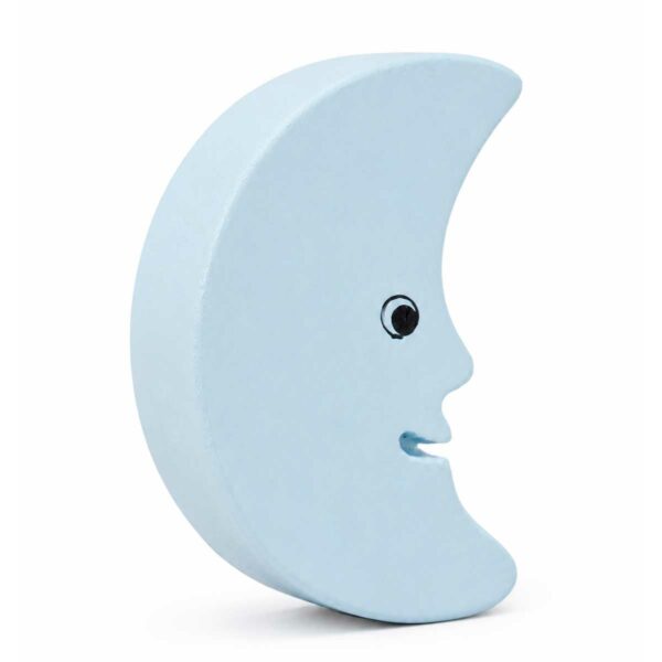 Bouton de meuble enfant lune bleu pastel en bois – vue de côté droit Bouton de meuble enfant en bois en forme de lune bleu pastel, vue de côté droit