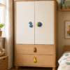 Armoire enfant avec boutons de meuble animaux en bois colorés