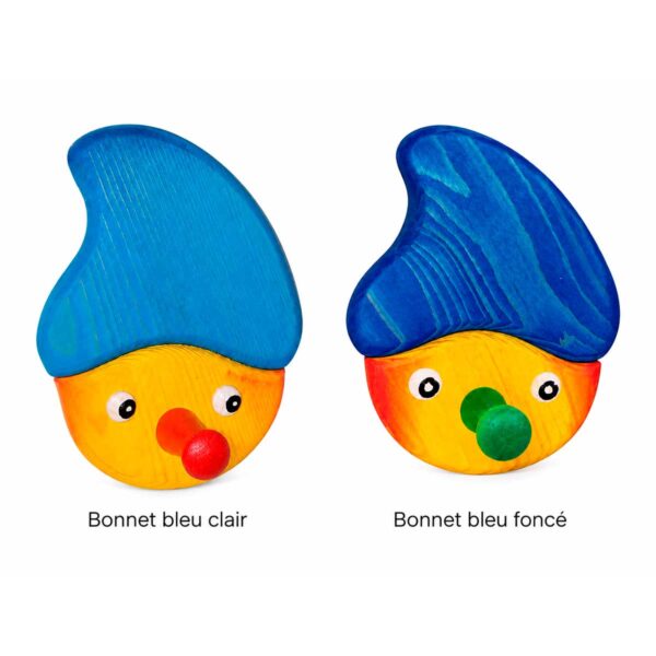 Comparatif de deux porte-manteaux enfant en bois en forme de lutin, avec bonnet bleu clair et bonnet bleu foncé.