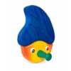 Vue latérale d’un porte-manteau enfant en bois en forme de lutin, avec bonnet bleu foncé et crochet vert.