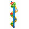 Toise enfant chenille en bois coloré vue de face